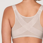 Women's Plunge Back Posture Bra Vanilla White @model_info:ES3